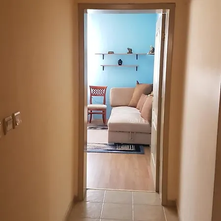 Apartment Spacious In Lively Area Sofia